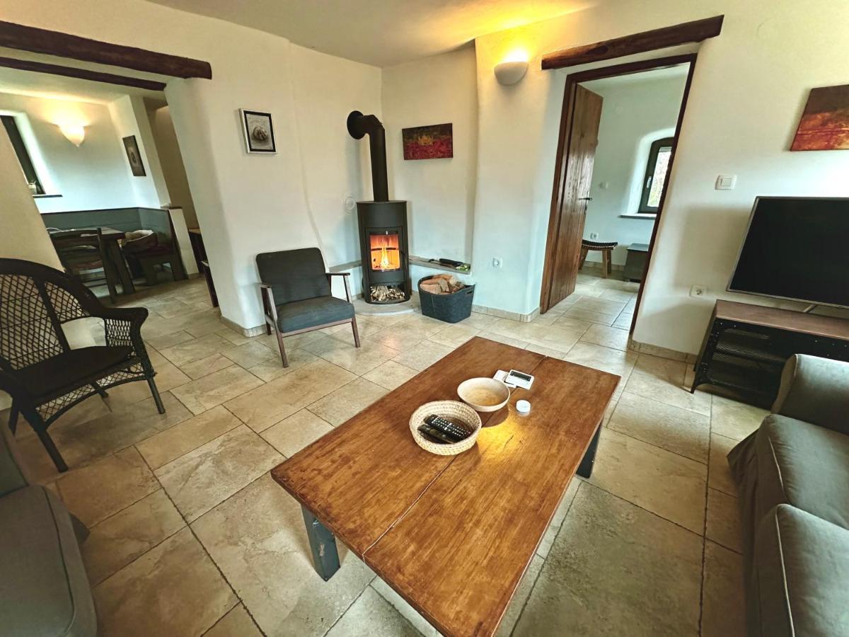 Kuninez, Holiday Home With Summer Kitchen Most na Soči Екстериор снимка