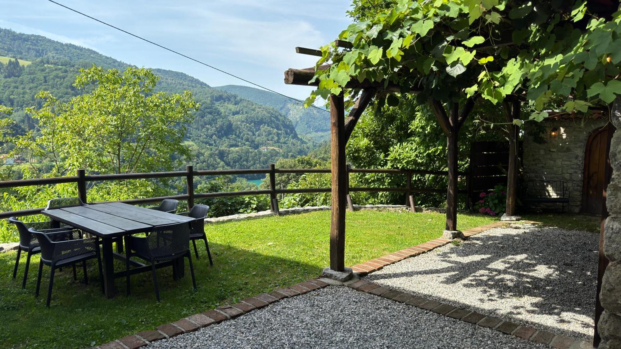 Kuninez, Holiday Home With Summer Kitchen Most na Soči Екстериор снимка