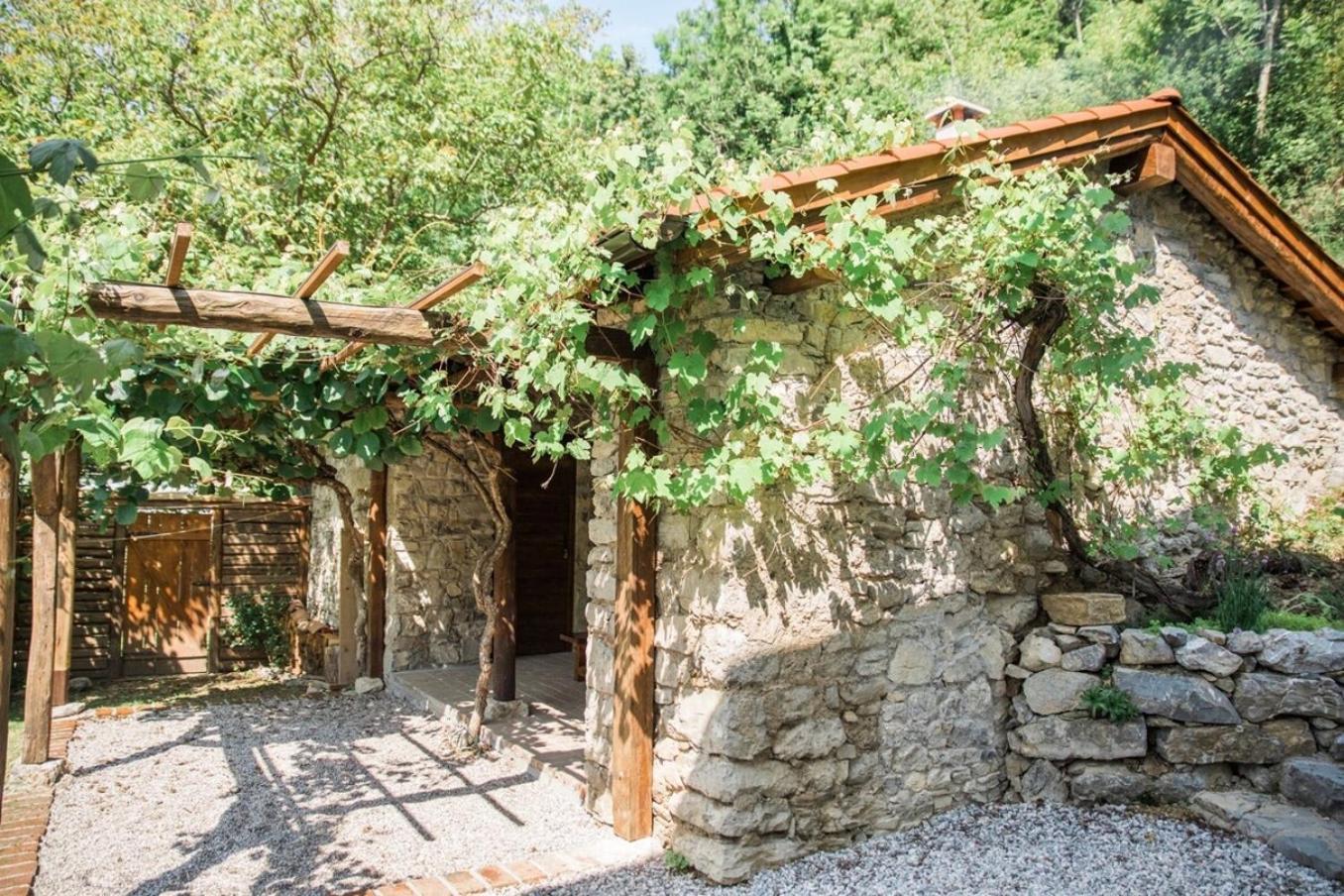 Kuninez, Holiday Home With Summer Kitchen Most na Soči Екстериор снимка